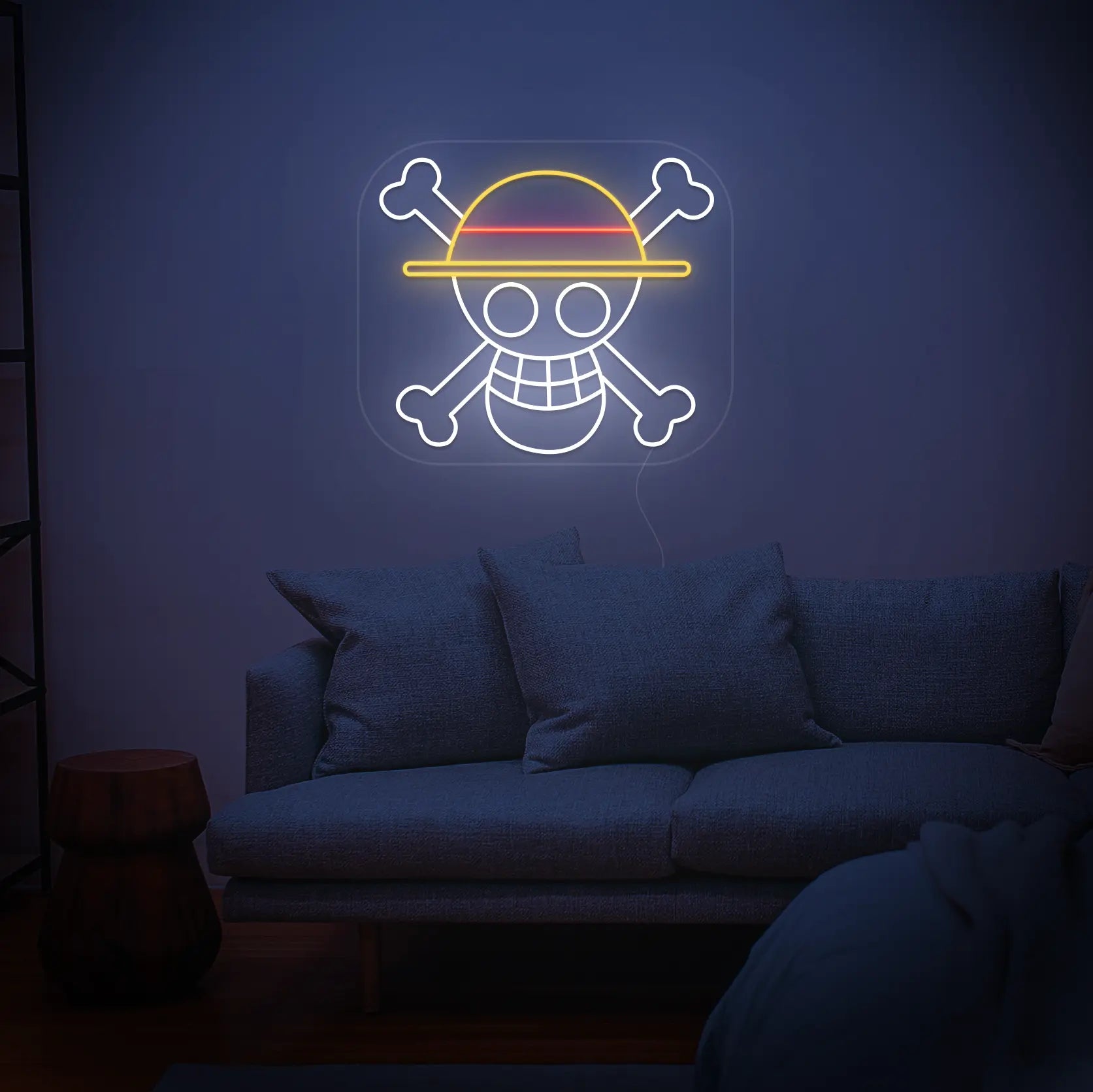 Néon One Piece Luffy dans un salon