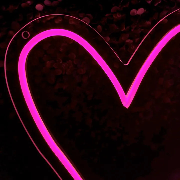 néon cœur rose détails