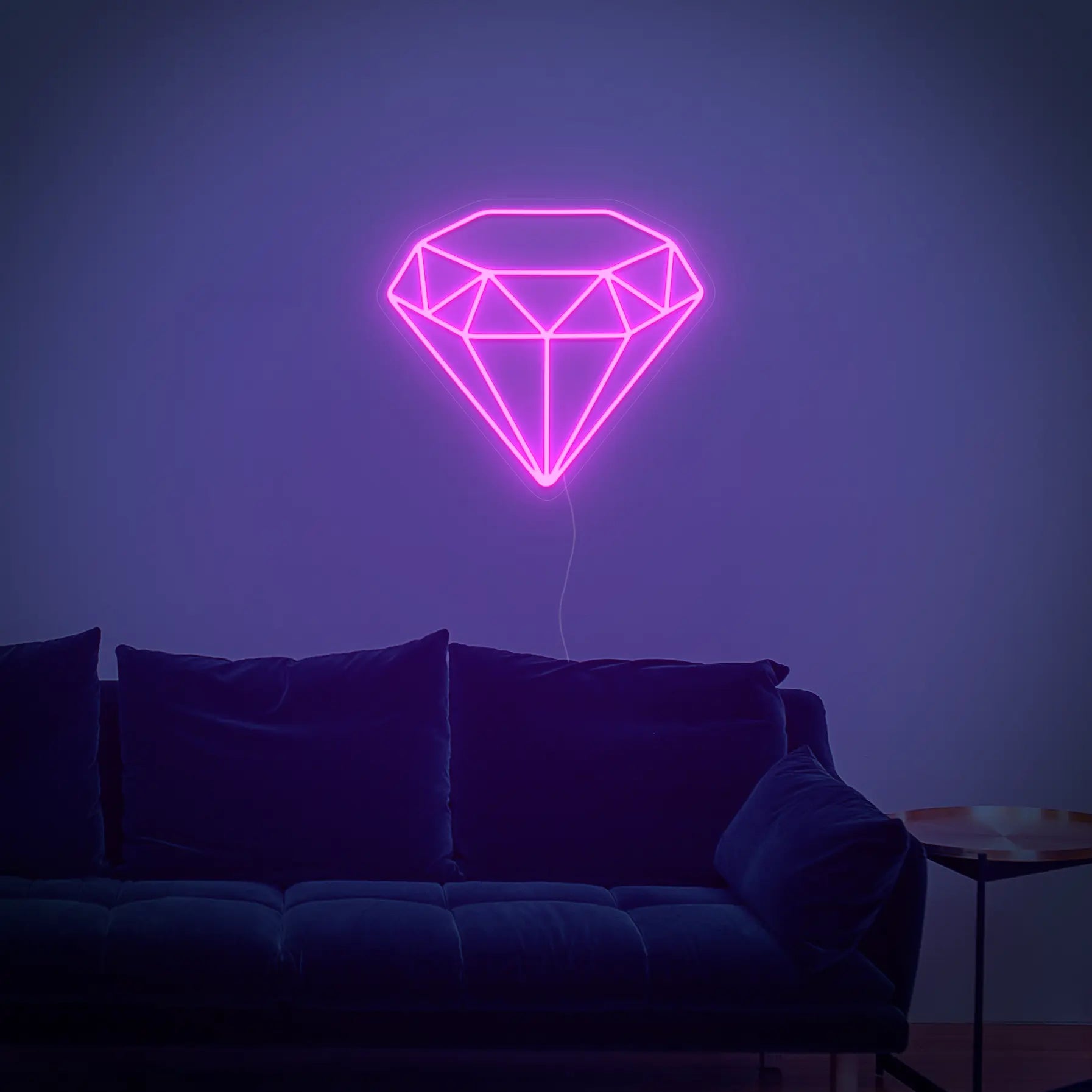 Néon Diamant Rose dans un salon
