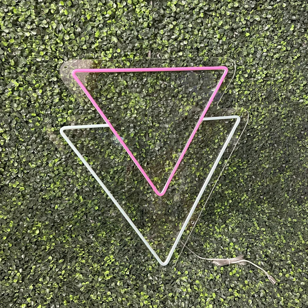 Néon double triangles bleu turquoise et rose éteint