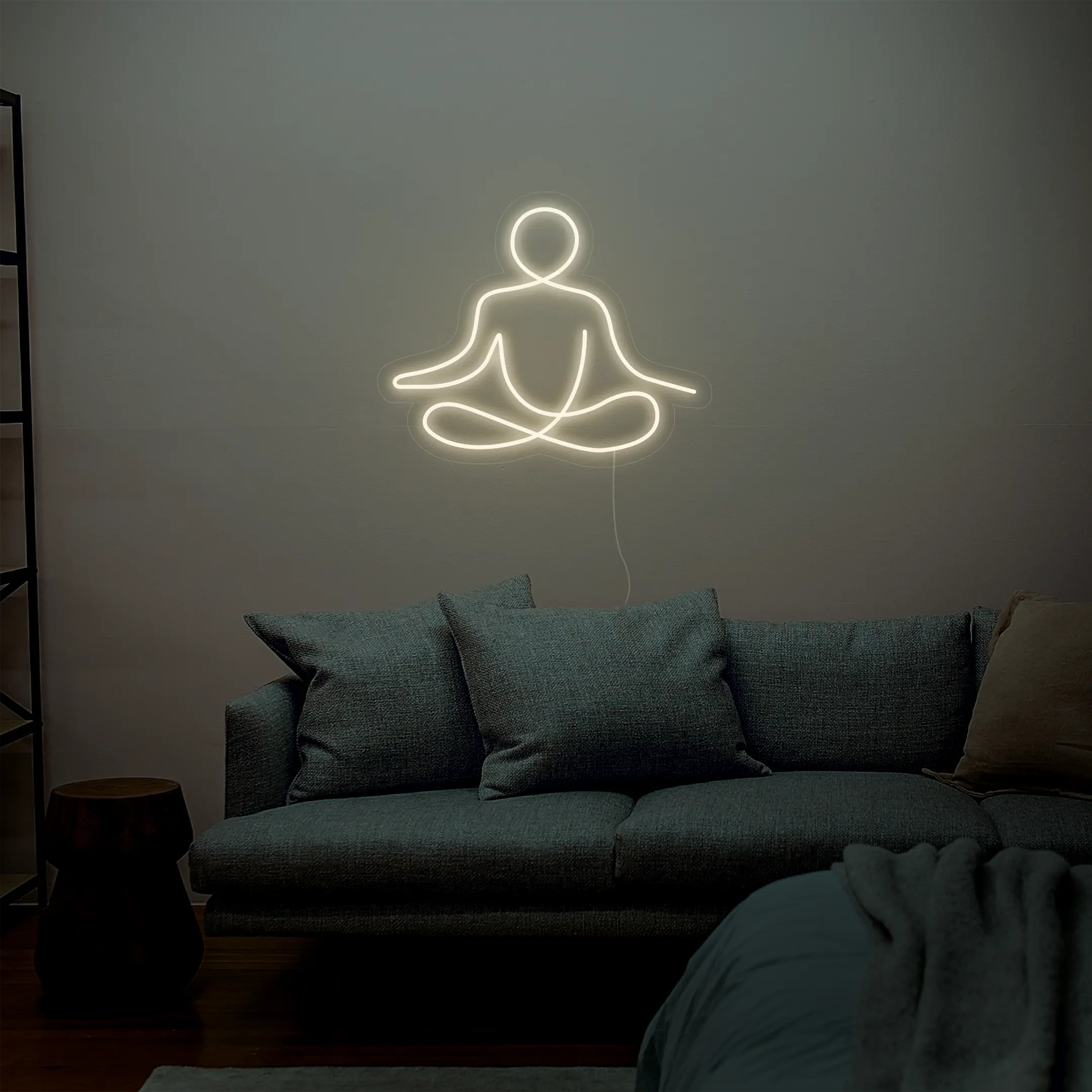 Néon Méditation dans un salon