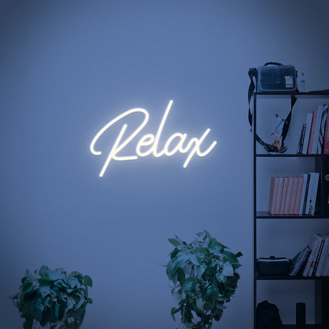 Néon relax beige dans un salon