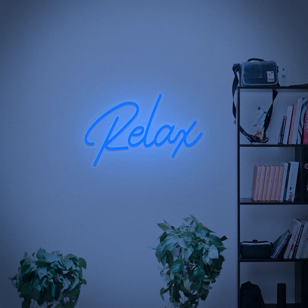 Néon relax bleu dans un salon