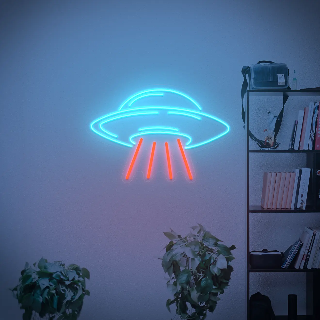 Néon Soucoupe Volante dans Salon