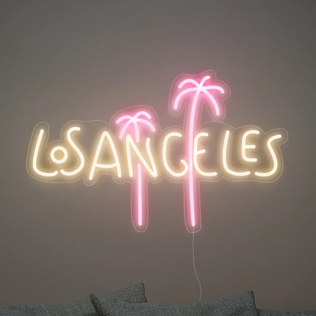Neon Los Angeles avec palmiers rose